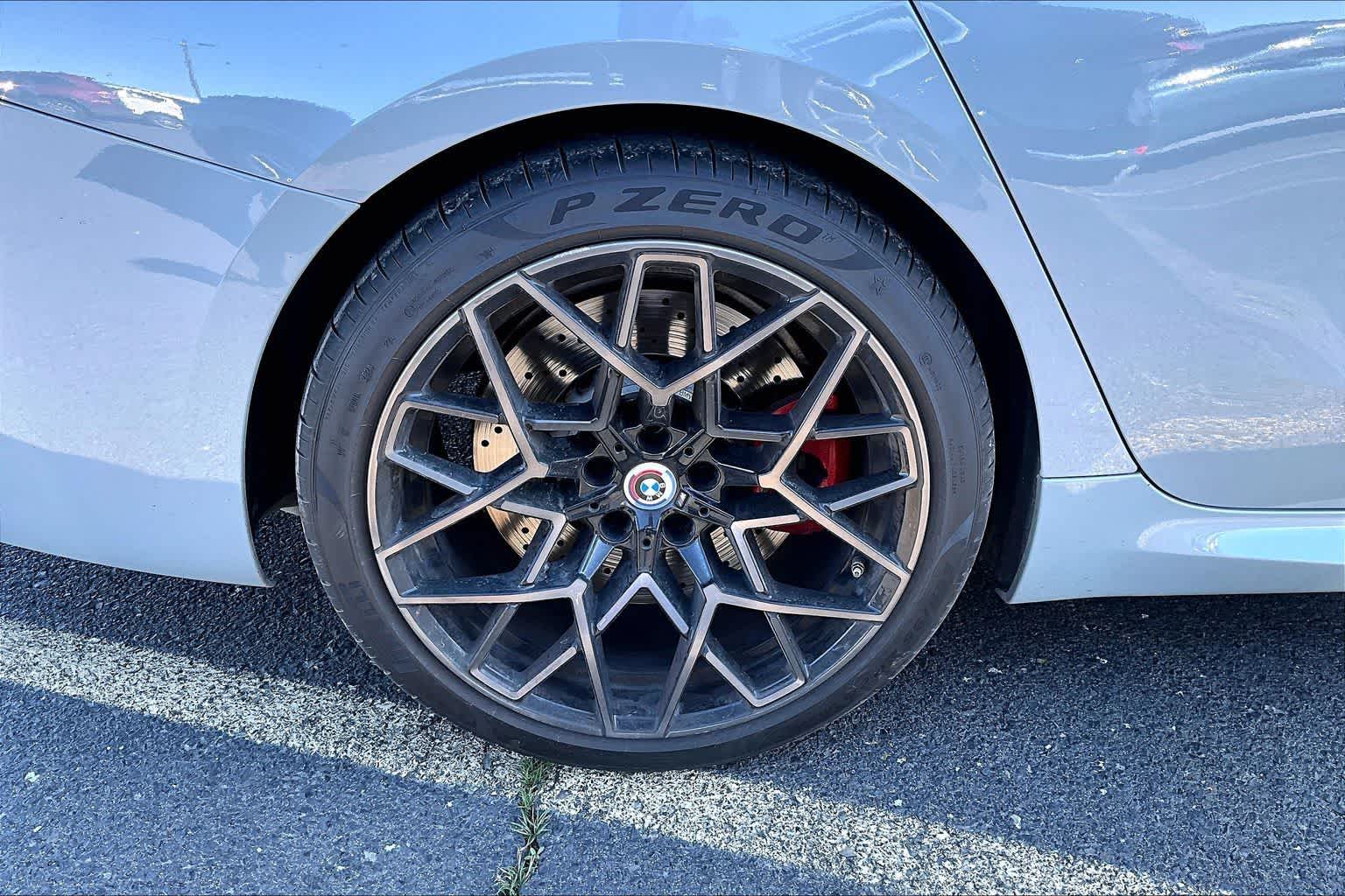 Thumbnail: 2023 BMW M8 - 20