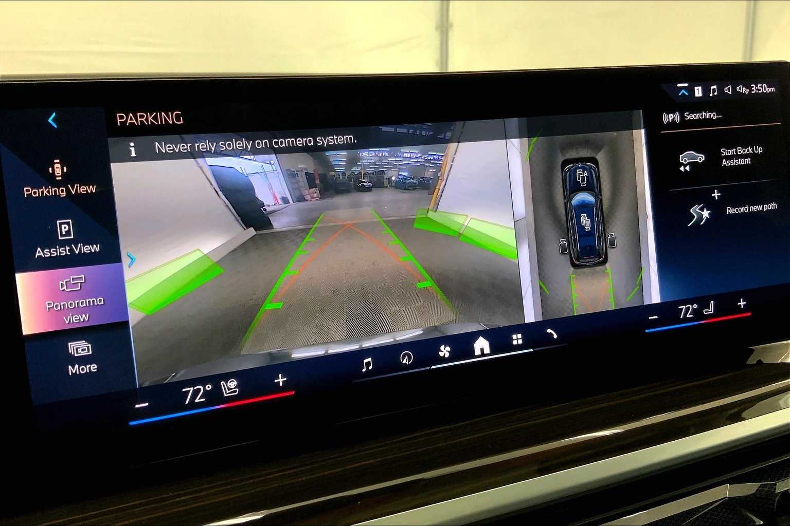 Thumbnail: 2024 BMW X7 - 26