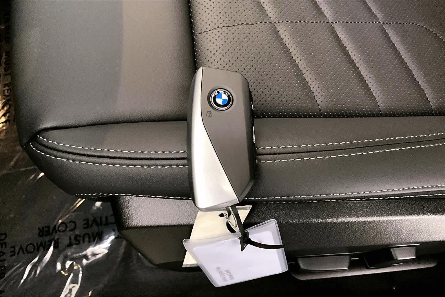 Thumbnail: 2026 BMW X1 - 20