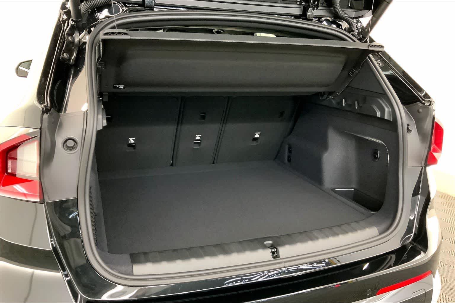 Thumbnail: 2026 BMW X1 - 19