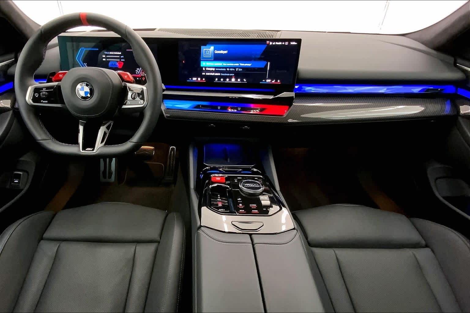 Thumbnail: 2025 BMW M5 - 10