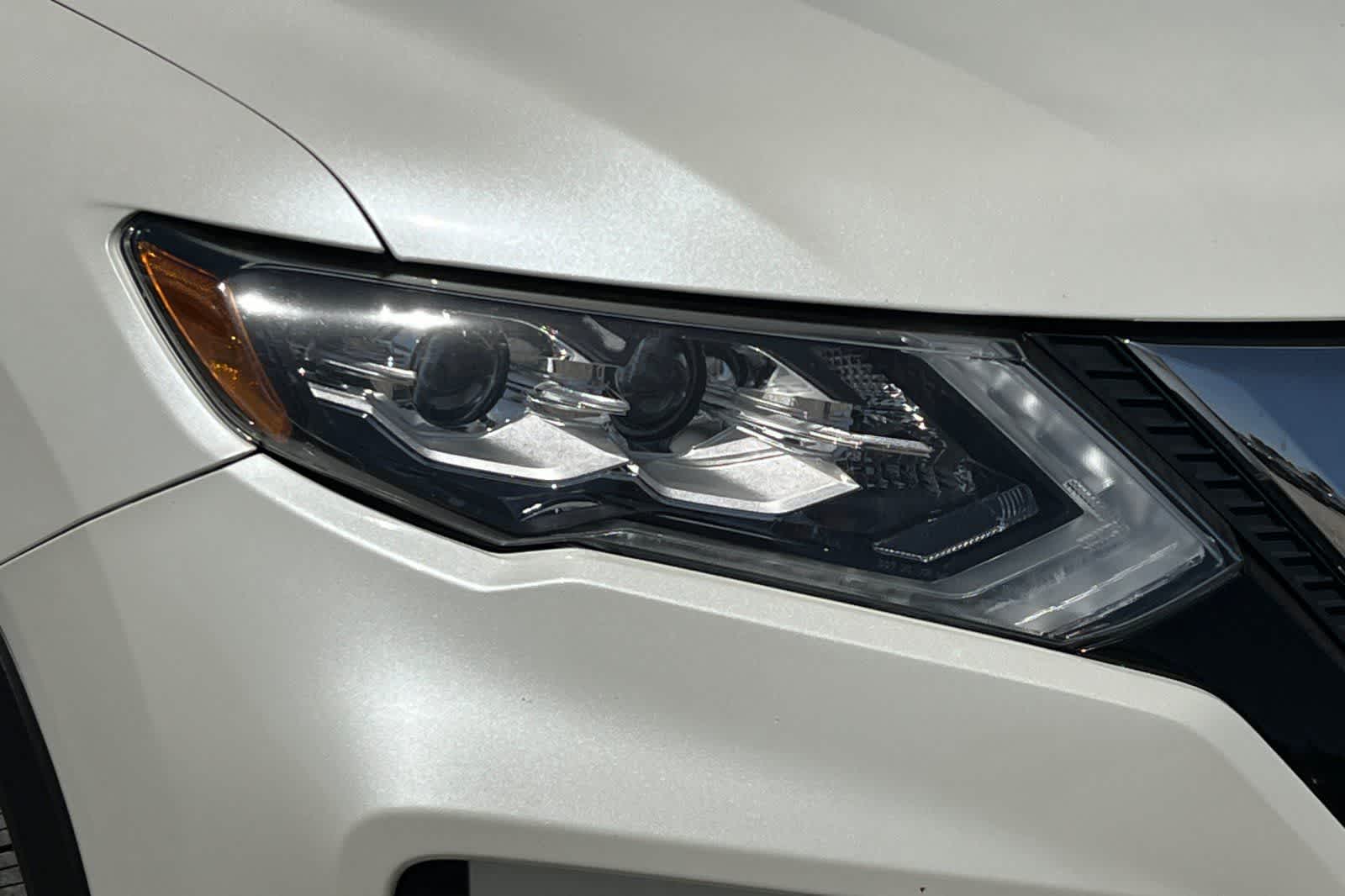 Thumbnail: 2020 Nissan Rogue - 28