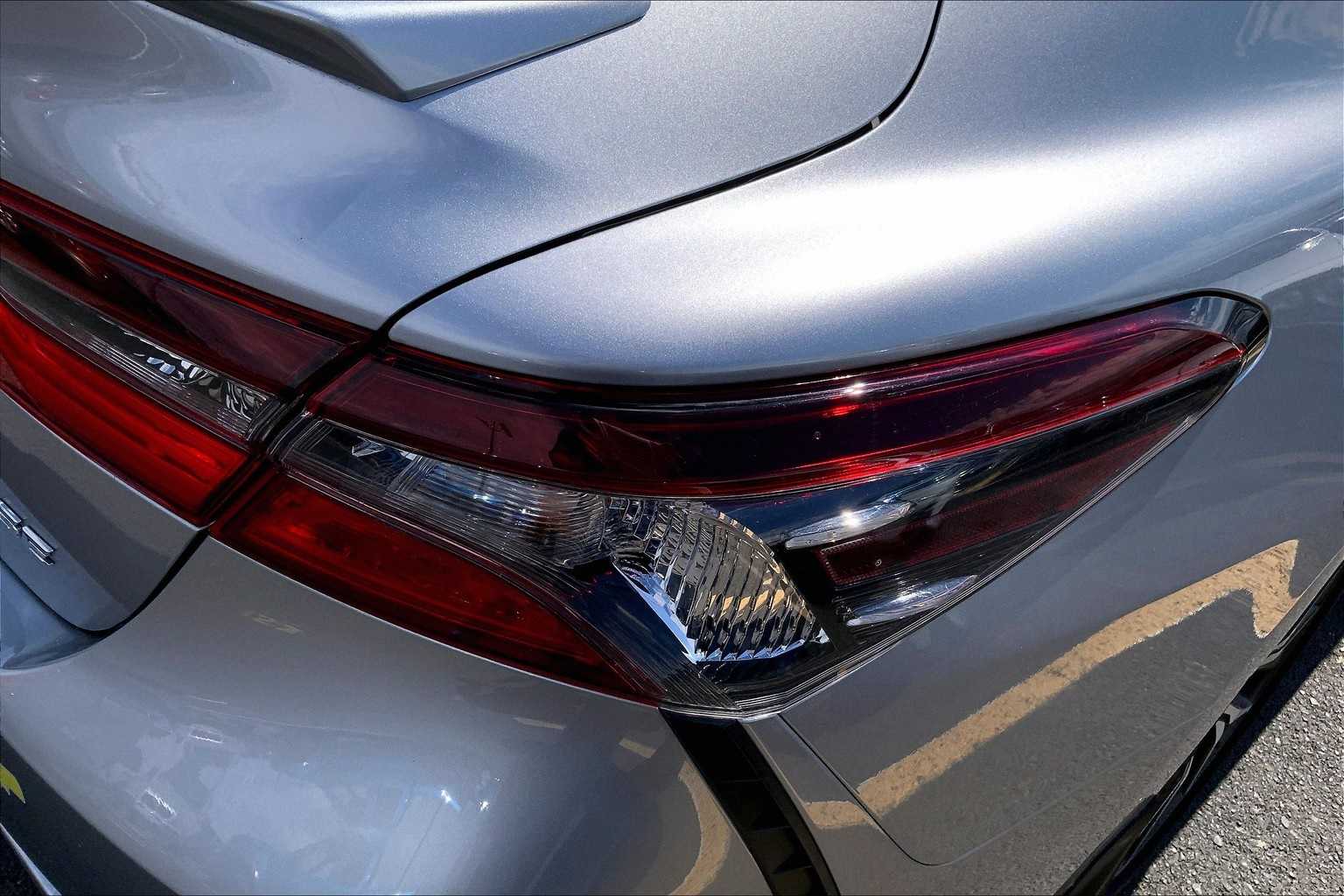 Thumbnail: 2023 Toyota Camry - 12