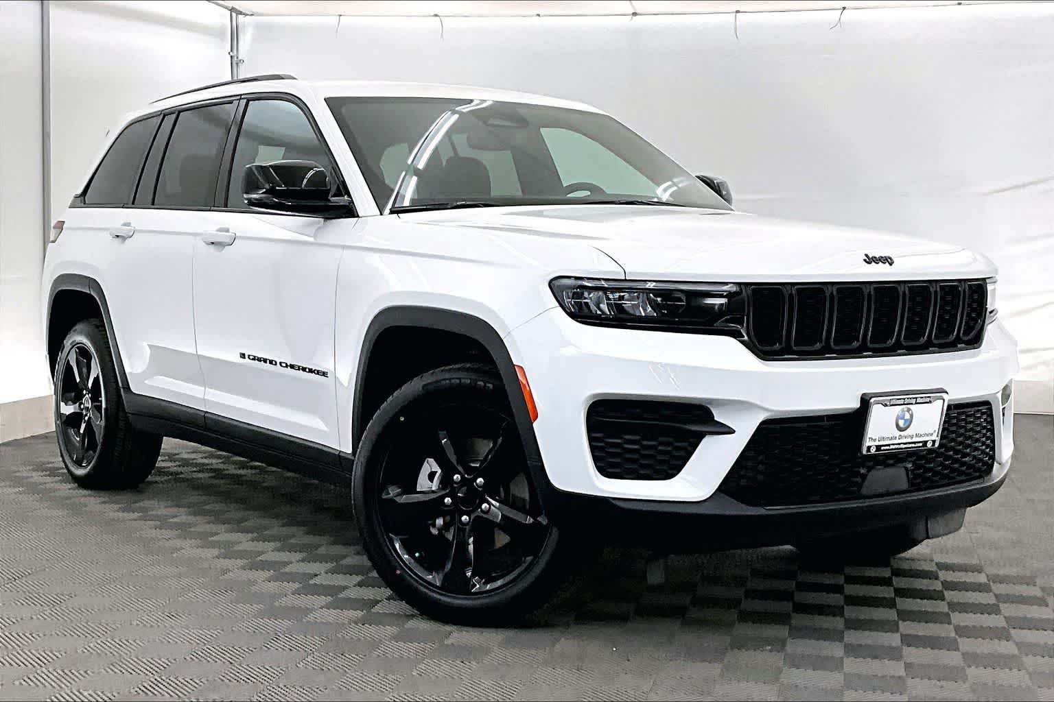 Thumbnail: 2023 Jeep Grand Cherokee - 21