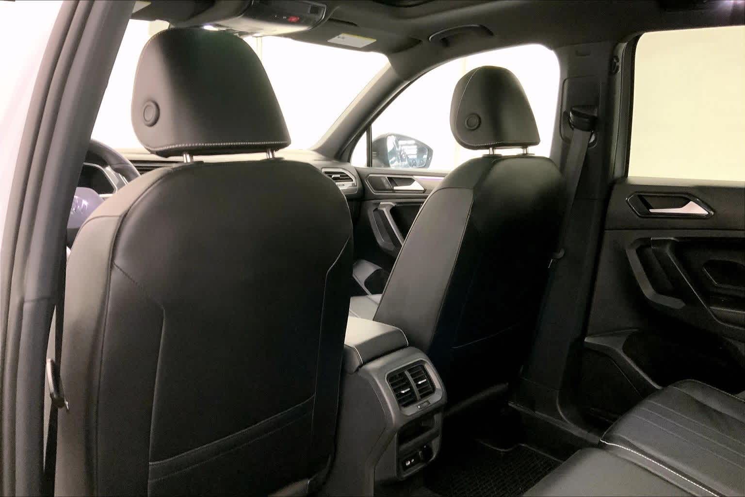 Thumbnail: 2024 Volkswagen Tiguan - 12