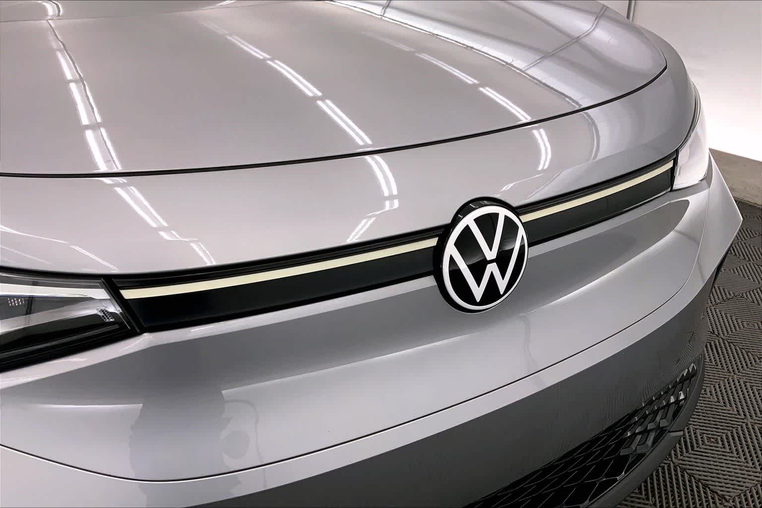 Thumbnail: 2023 Volkswagen ID.4 - 33