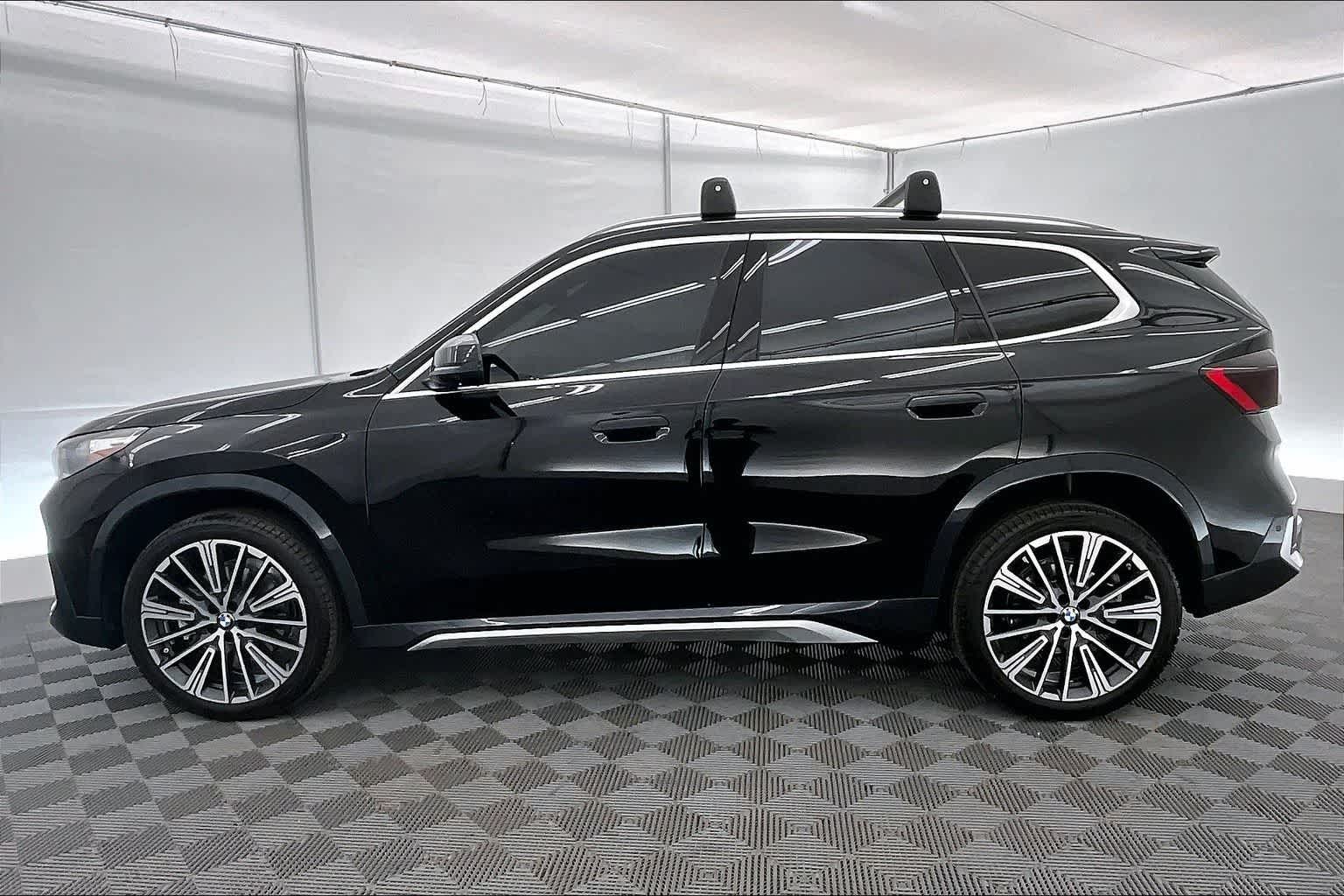 Thumbnail: 2025 BMW X1 - 3
