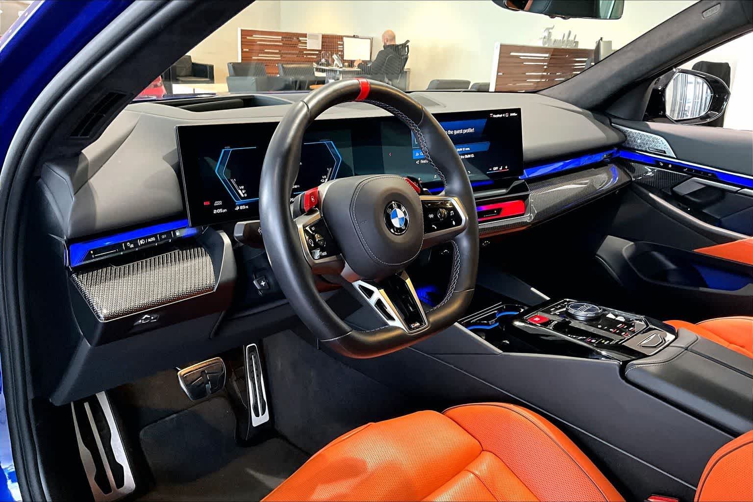 Thumbnail: 2025 BMW M5 - 2