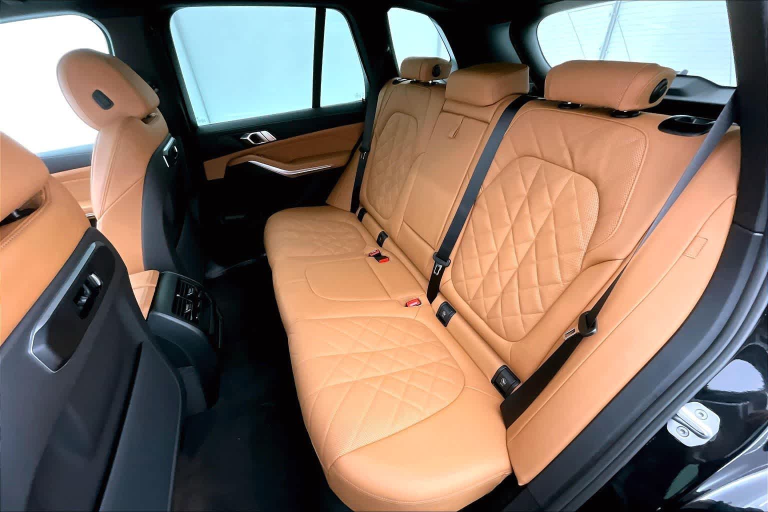 Thumbnail: 2026 BMW X5 - 13