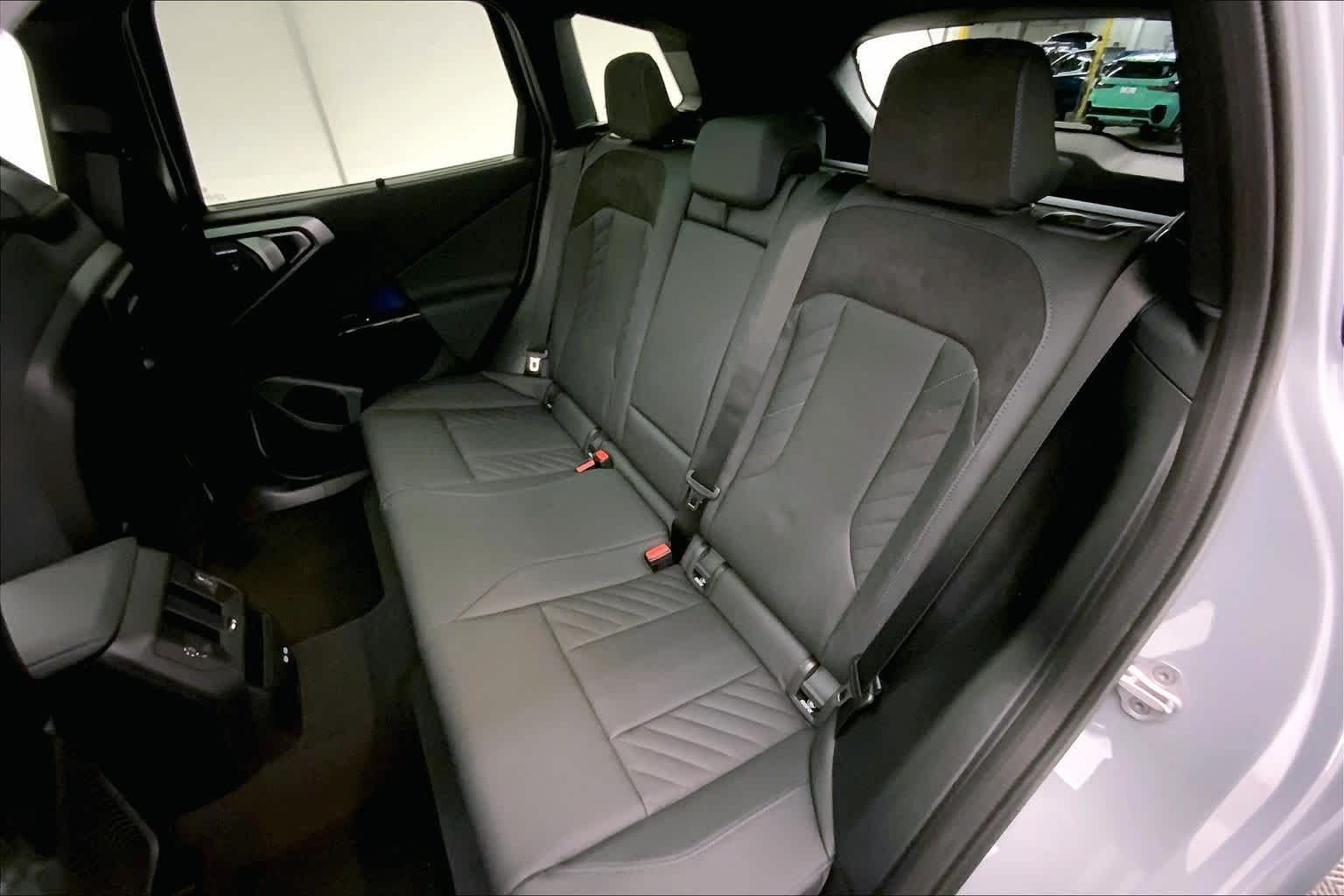 Thumbnail: 2026 BMW X3 - 13