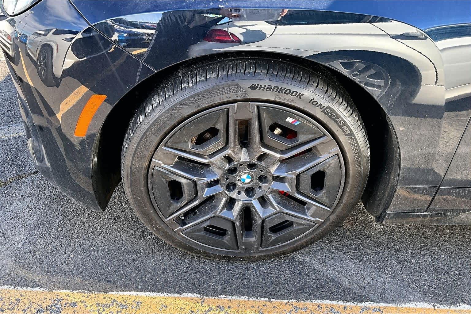 Thumbnail: 2026 BMW iX - 8