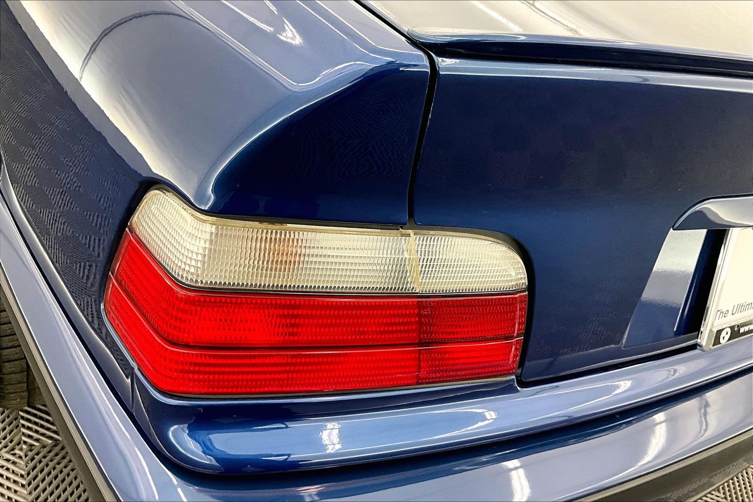 Thumbnail: 1994 BMW M3 - 31