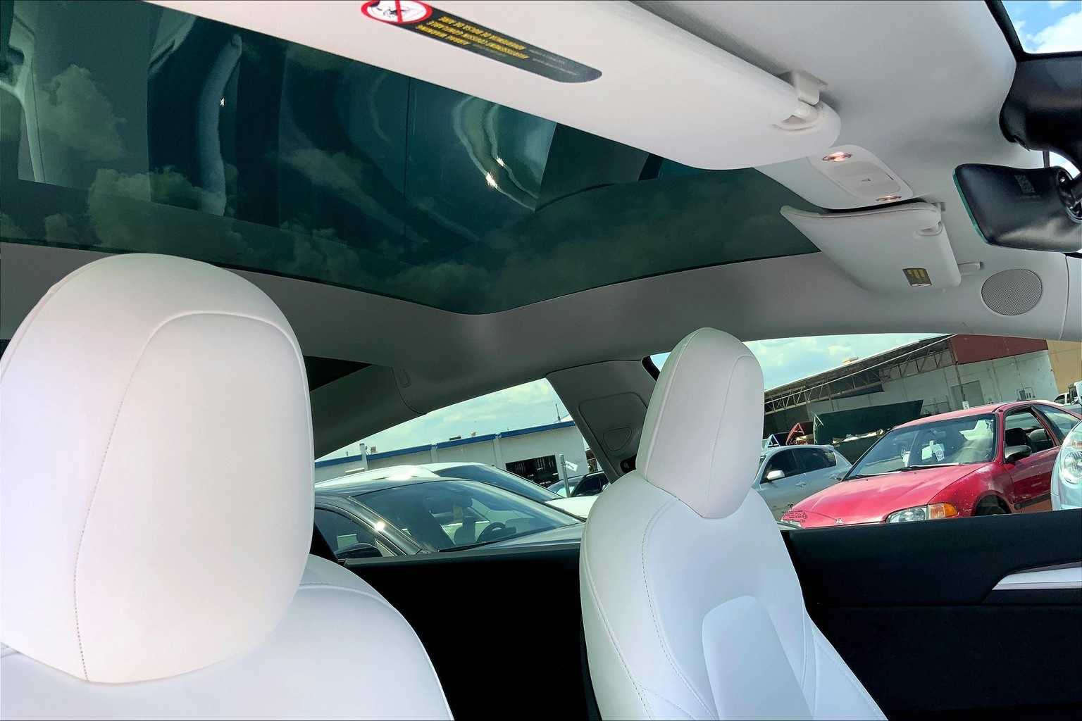 Thumbnail: 2023 Tesla Model 3 - 20