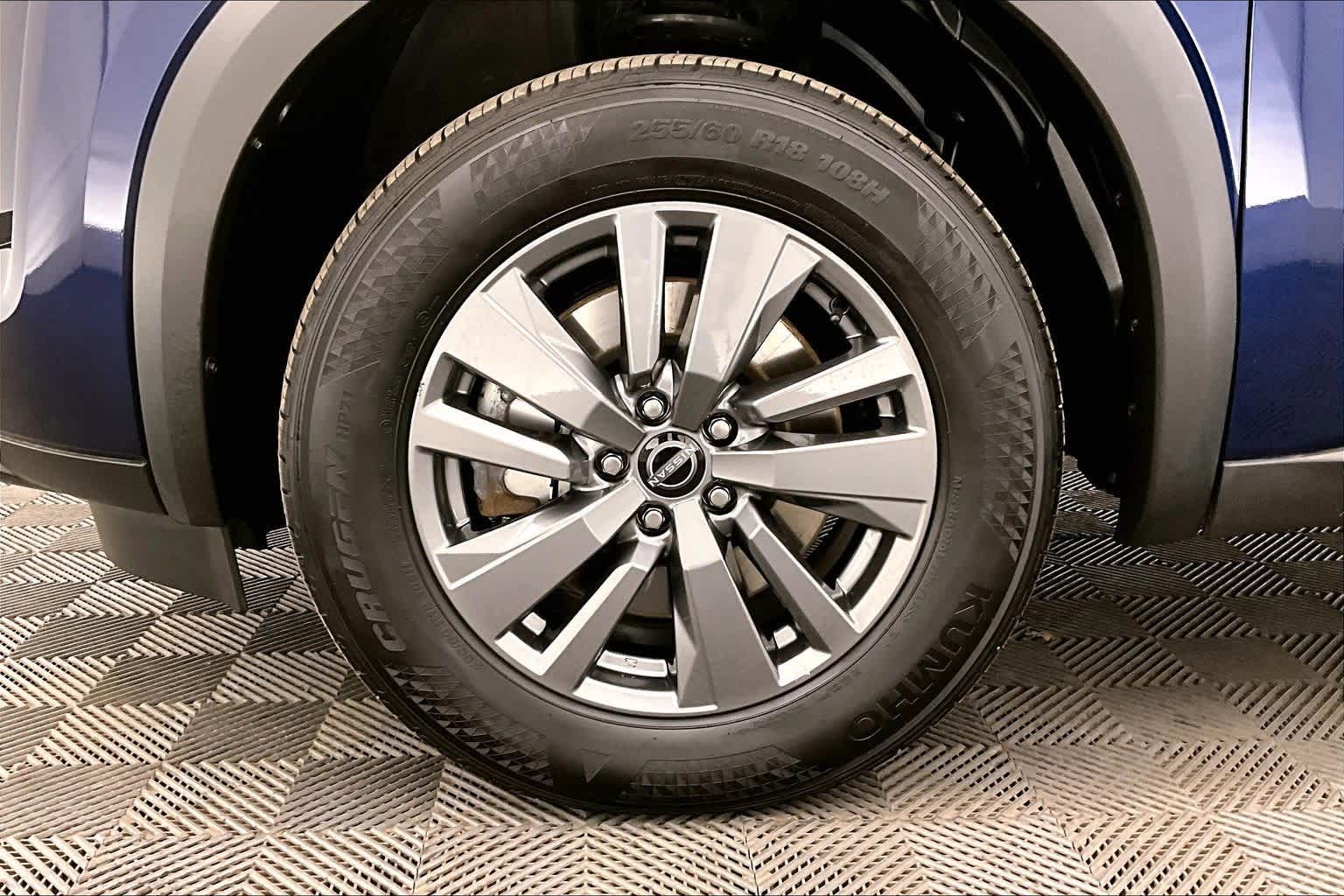 Thumbnail: 2025 Nissan Pathfinder - 8