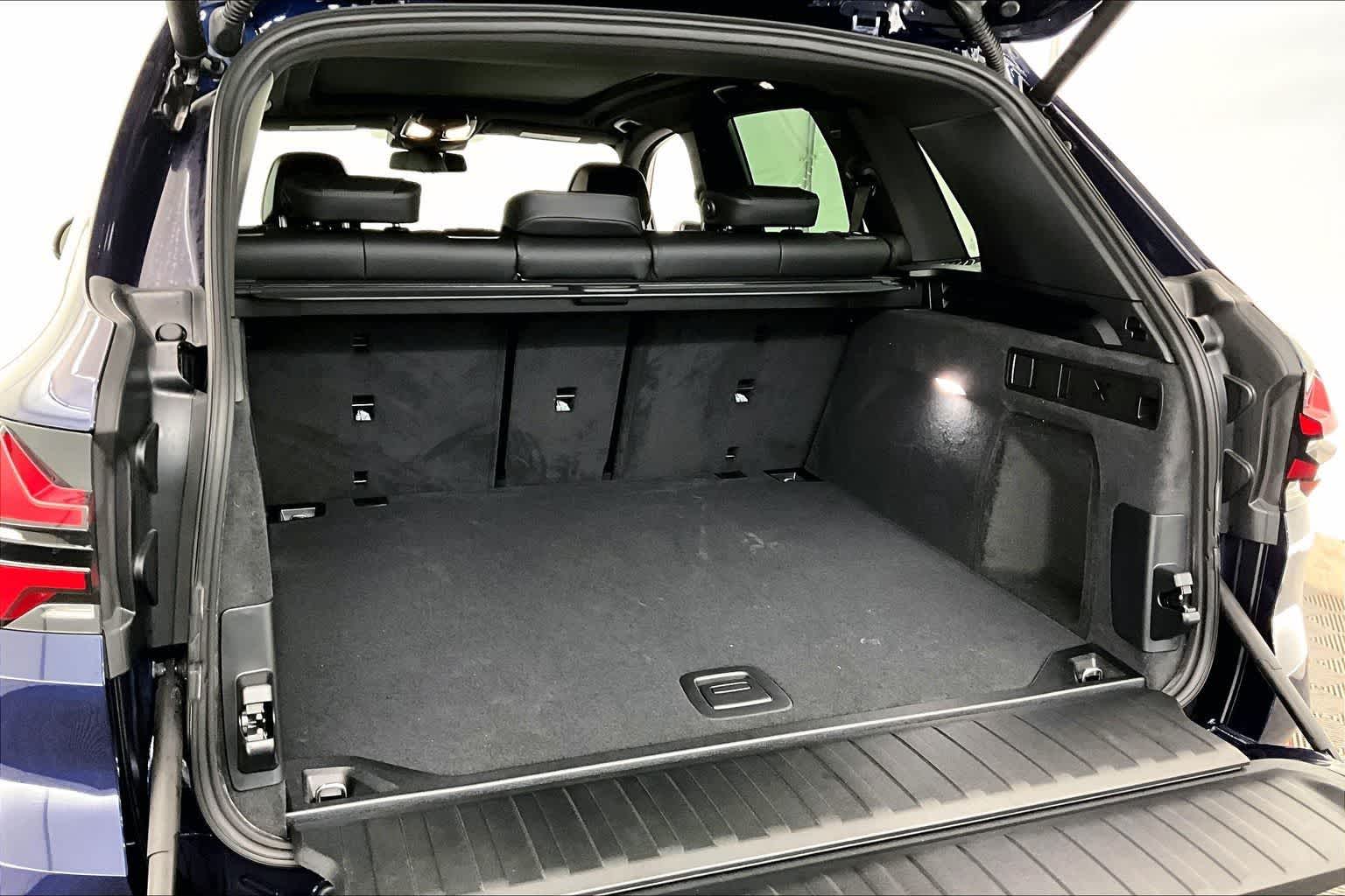 Thumbnail: 2026 BMW X5 - 19