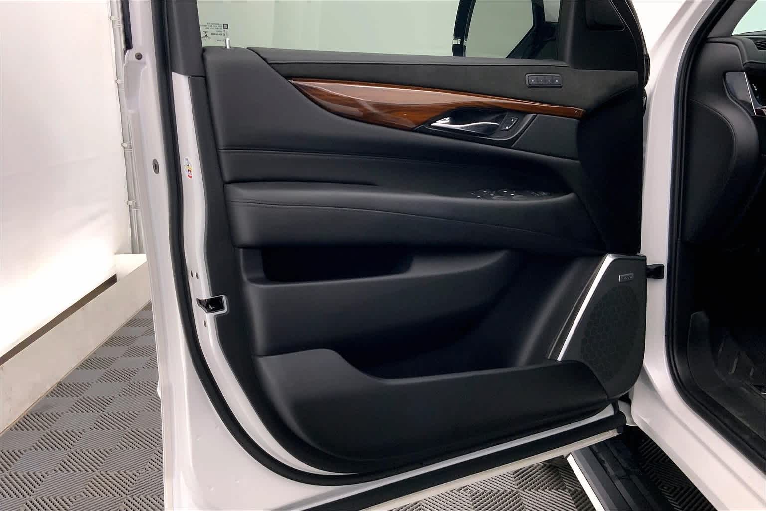 Thumbnail: 2020 Cadillac Escalade - 27