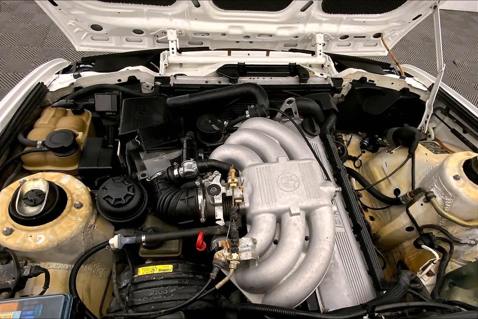 Thumbnail: 1991 BMW 3 Series - 9