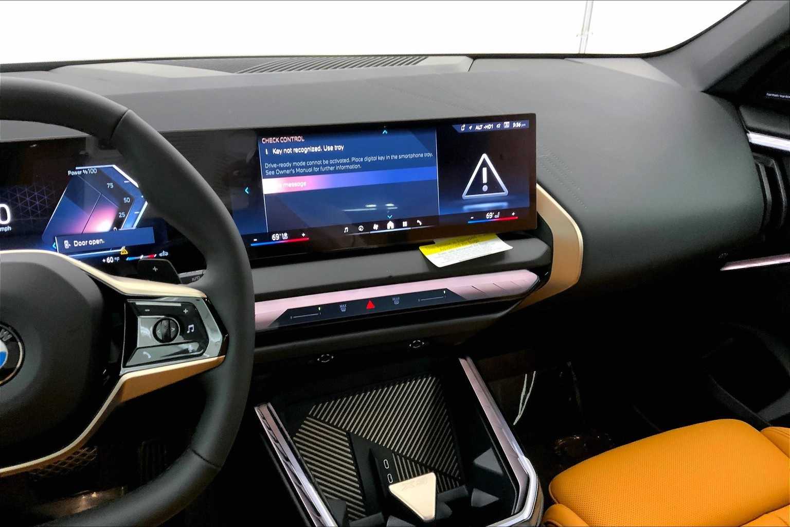 Thumbnail: 2025 BMW X3 - 16