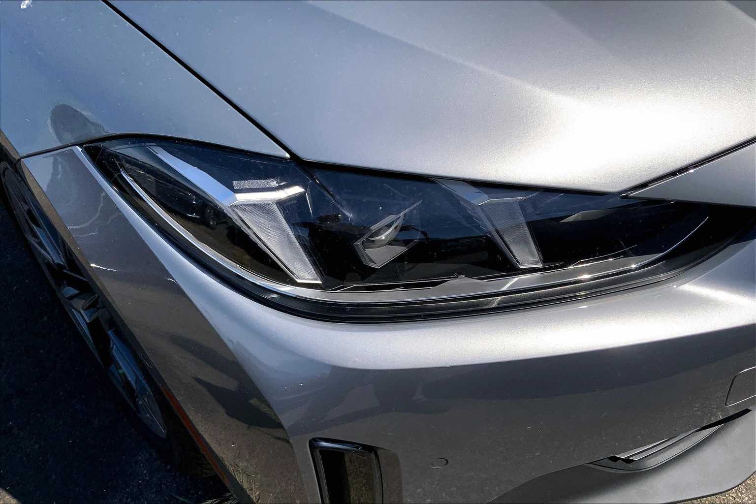 Thumbnail: 2025 BMW i4 - 2