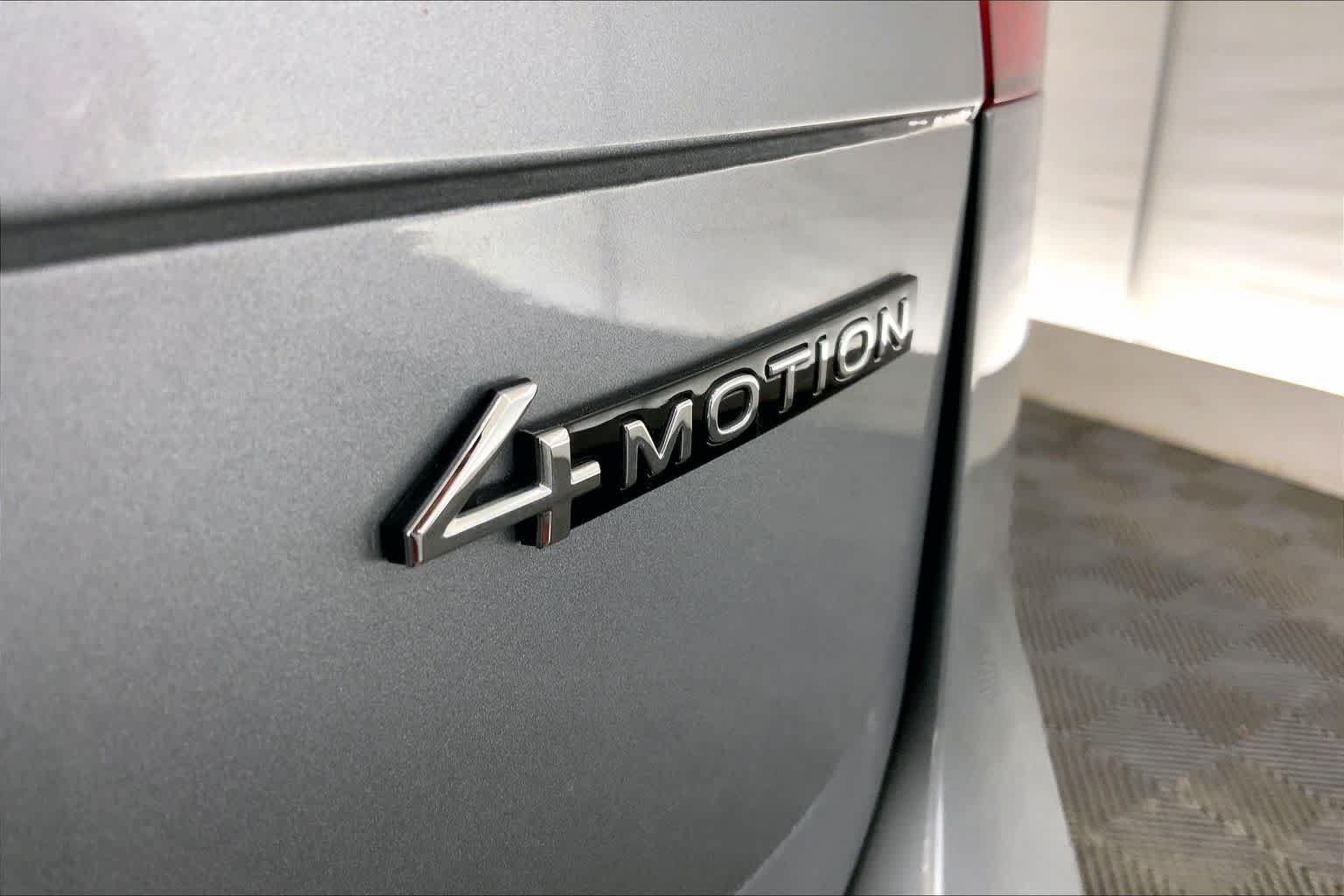 Thumbnail: 2024 Volkswagen Tiguan - 7