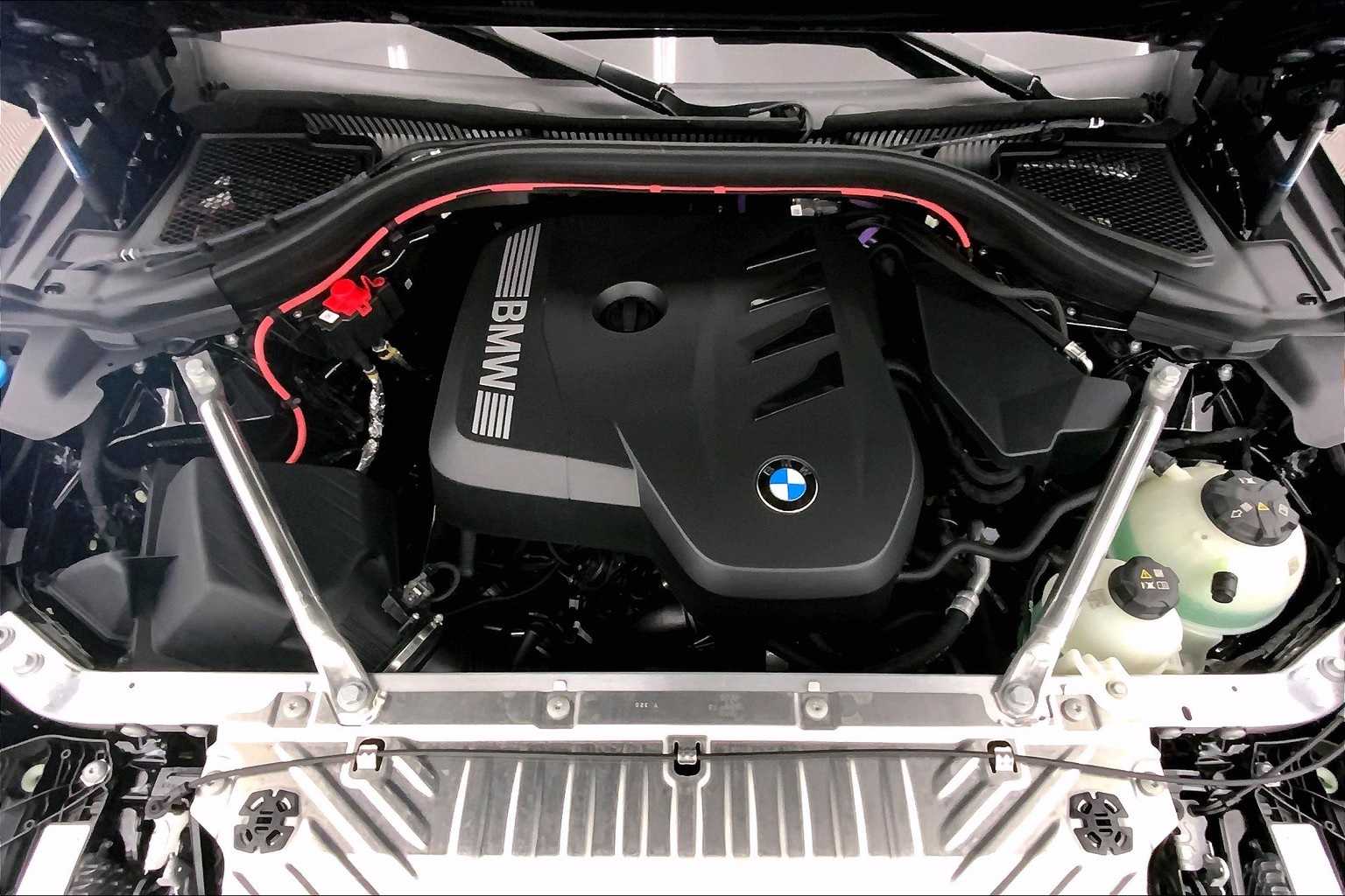 Thumbnail: 2025 BMW X3 - 9