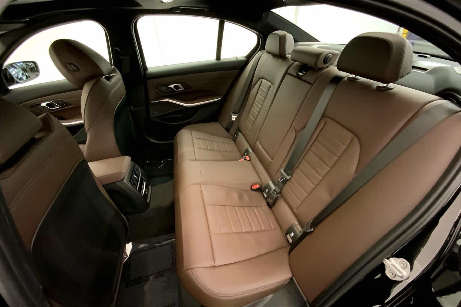 Thumbnail: 2026 BMW 3 Series - 13