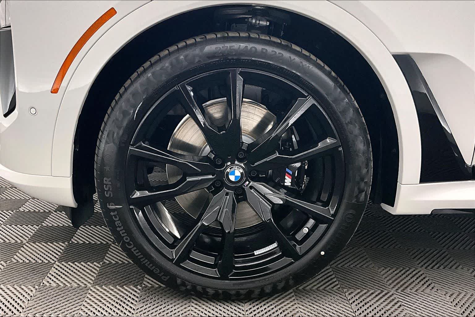 Thumbnail: 2026 BMW X7 - 8