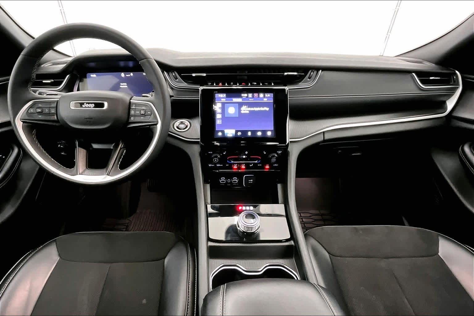 Thumbnail: 2023 Jeep Grand Cherokee - 10