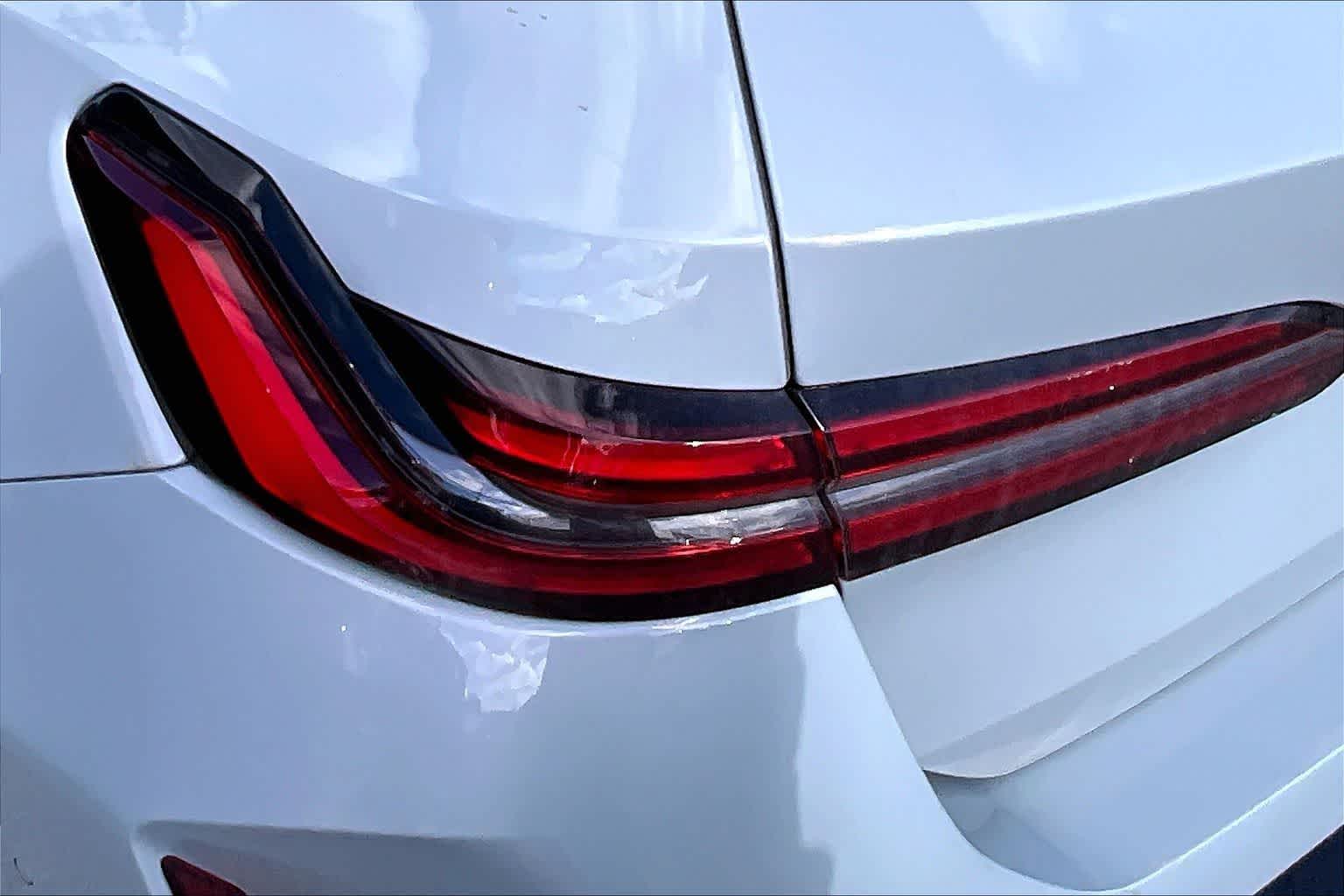 Thumbnail: 2026 BMW M5 - 15