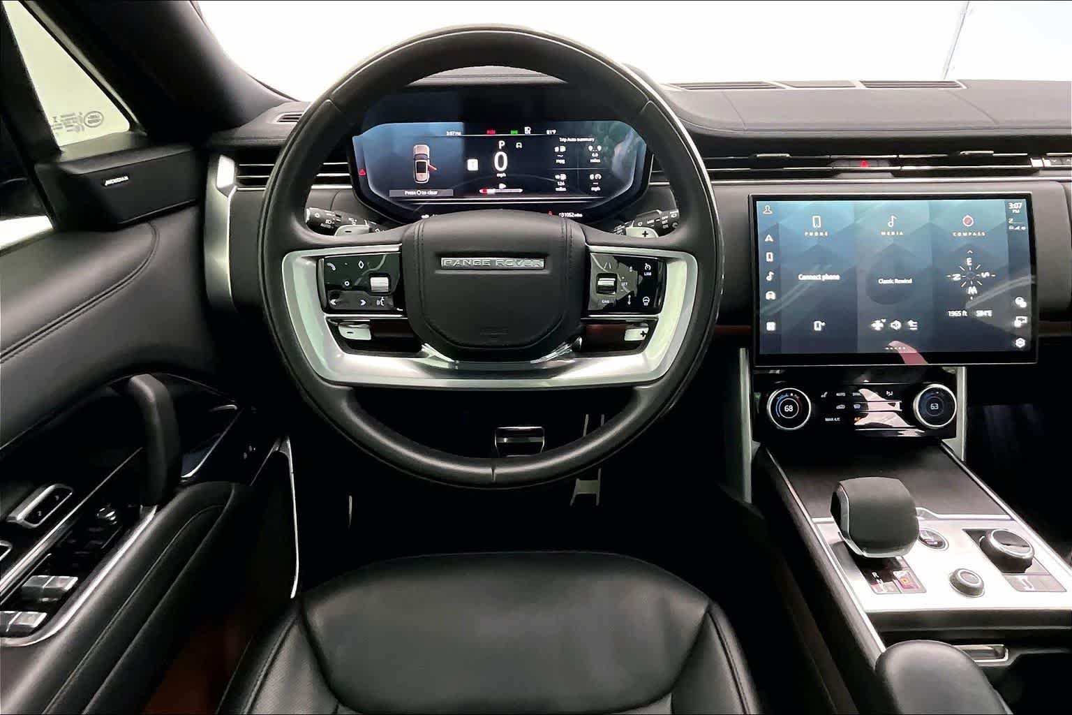 Thumbnail: 2023 Land Rover Range Rover - 14