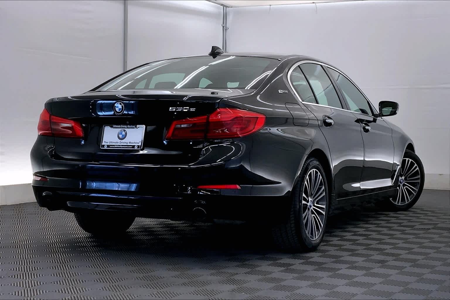 Thumbnail: 2018 BMW 5 Series - 22