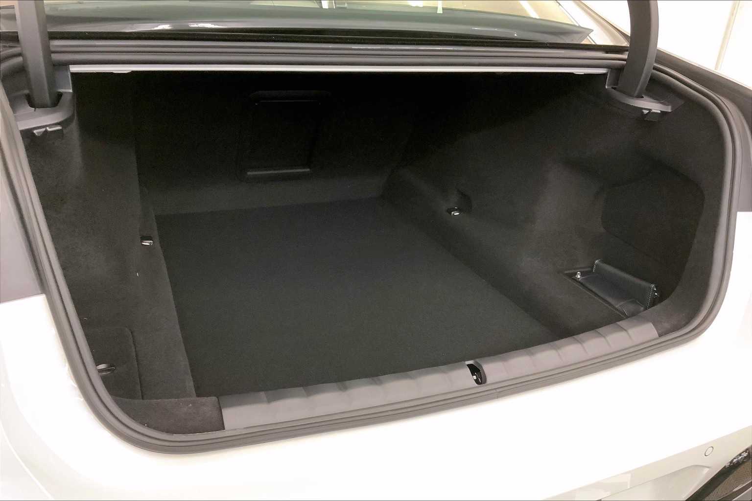 Thumbnail: 2025 BMW 7 Series - 19