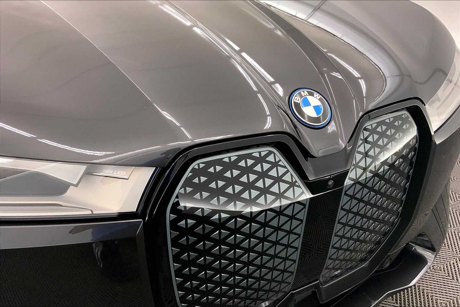 Thumbnail: 2024 BMW iX - 33