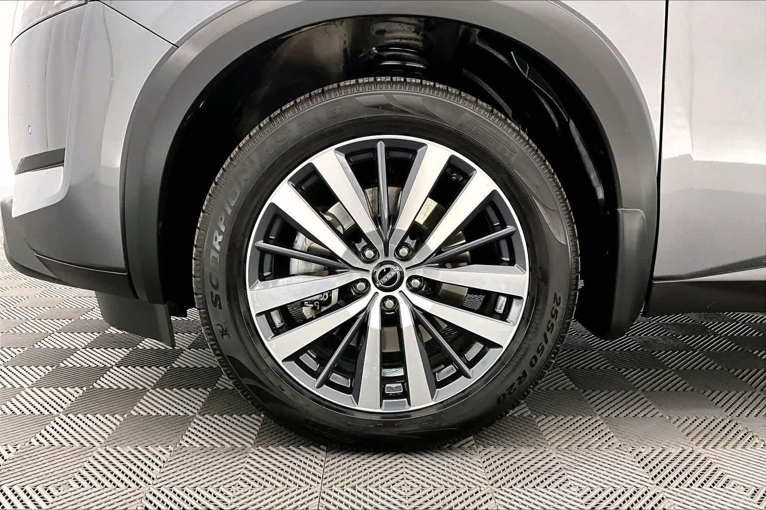 Thumbnail: 2022 Nissan Pathfinder - 8