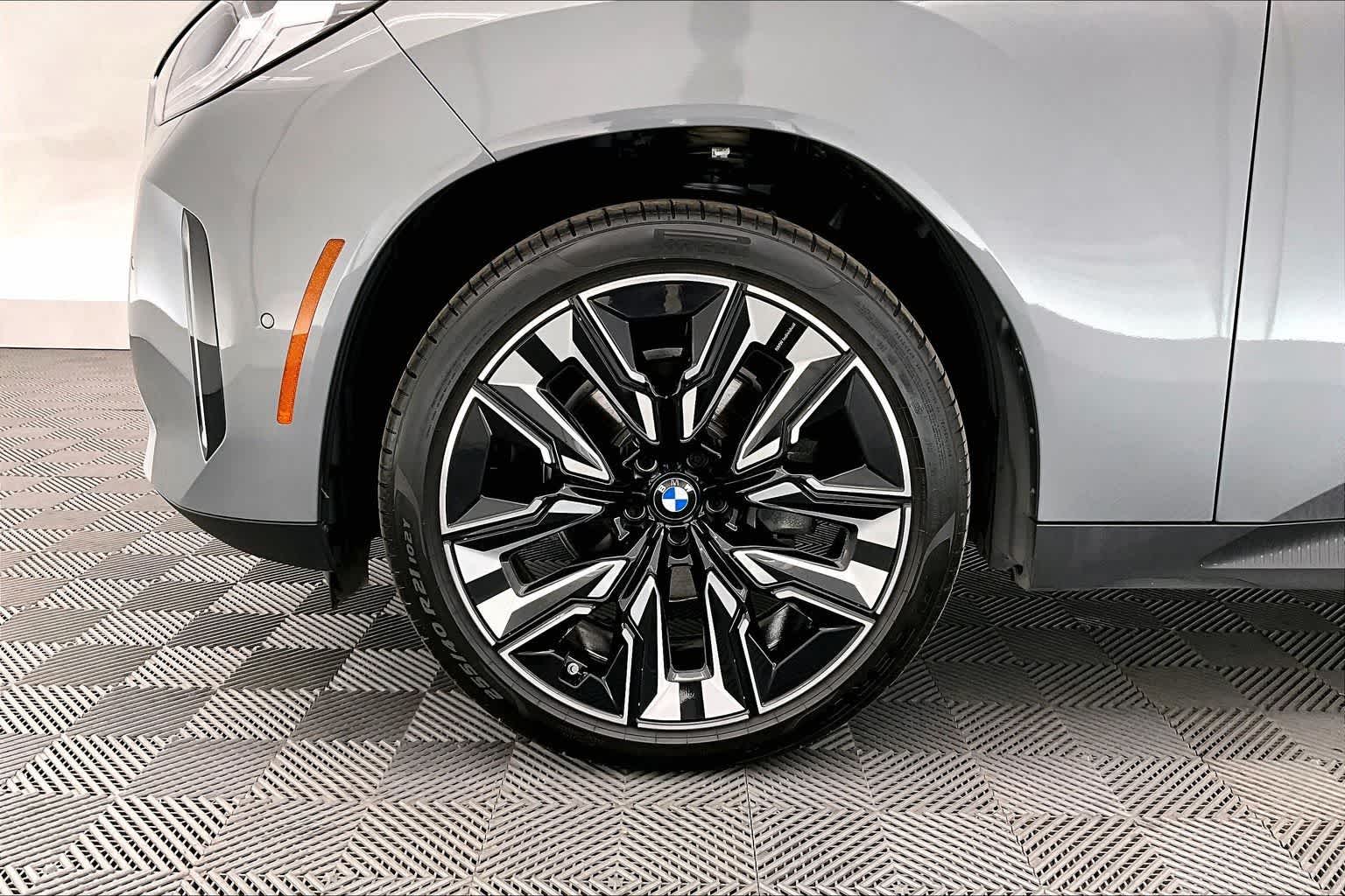 Thumbnail: 2025 BMW X3 - 8