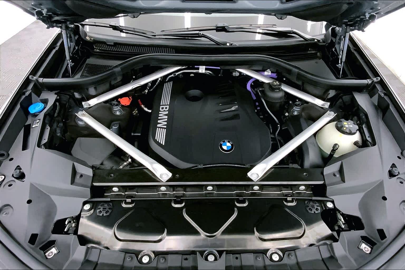 Thumbnail: 2024 BMW X7 - 9