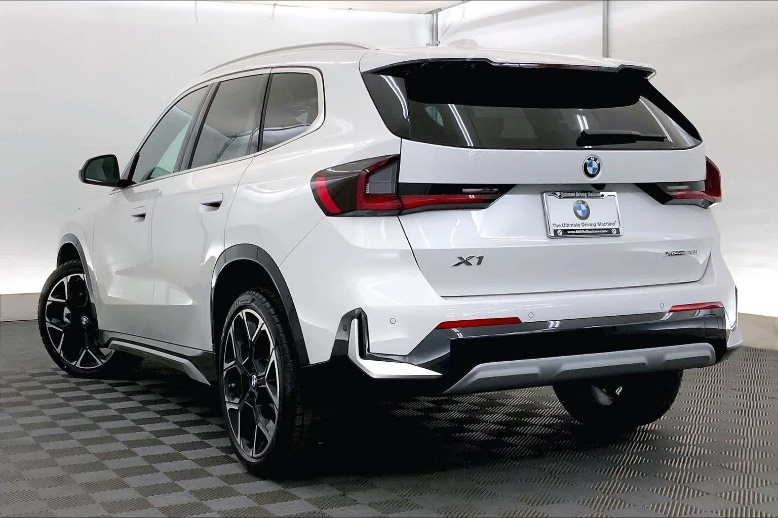 Thumbnail: 2026 BMW X1 - 4