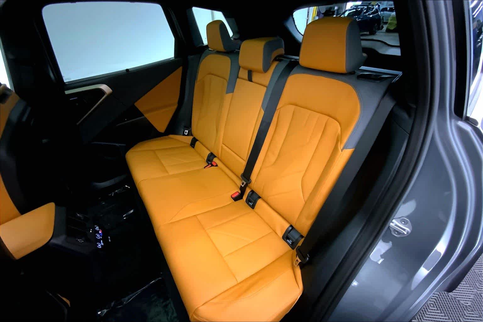 Thumbnail: 2025 BMW X3 - 13