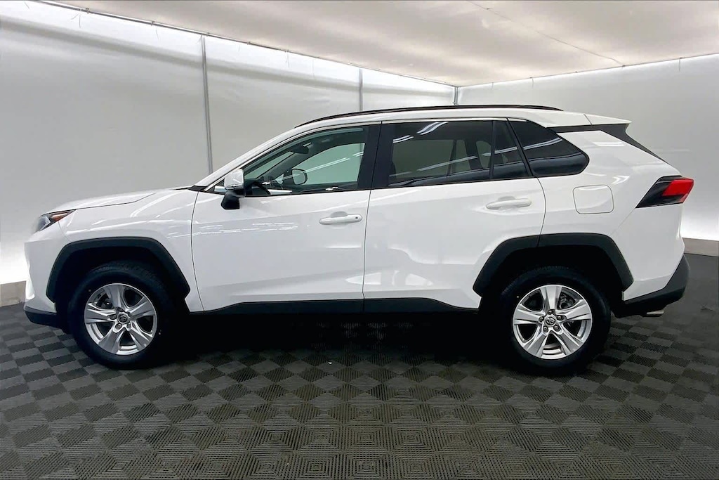 Used 2021 Toyota RAV4 XLE SUV