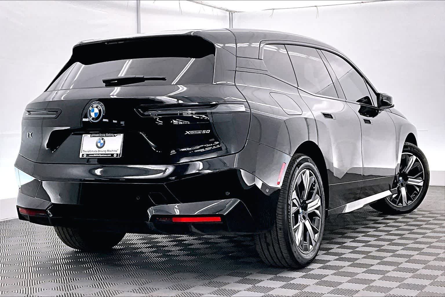 Thumbnail: 2025 BMW iX - 21