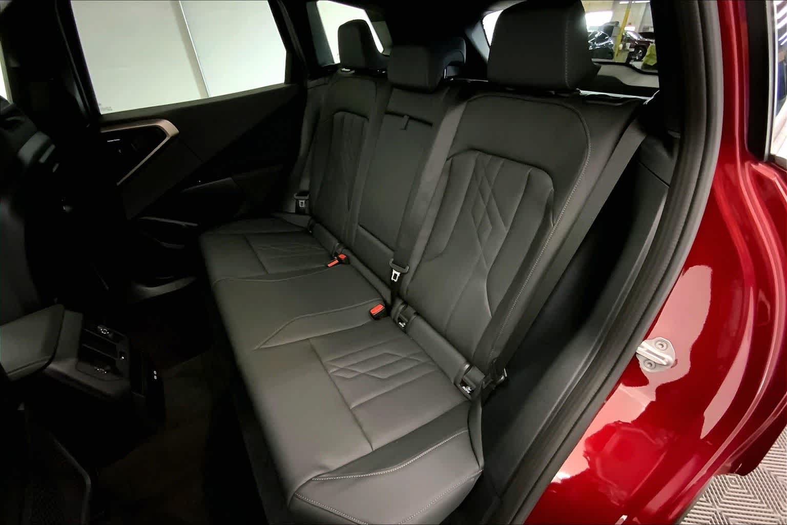 Thumbnail: 2025 BMW X3 - 13