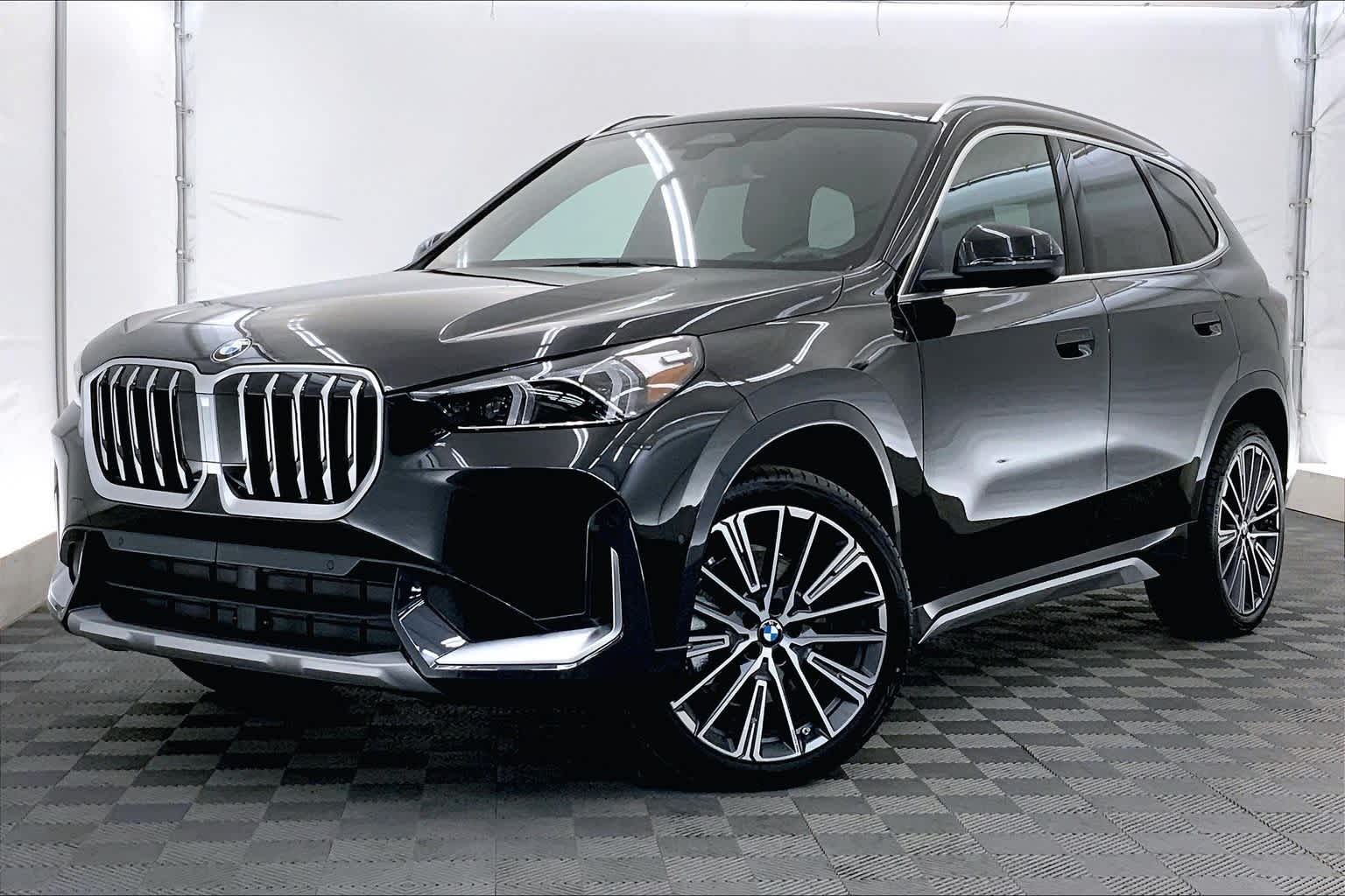 Thumbnail: 2026 BMW X1 - 1