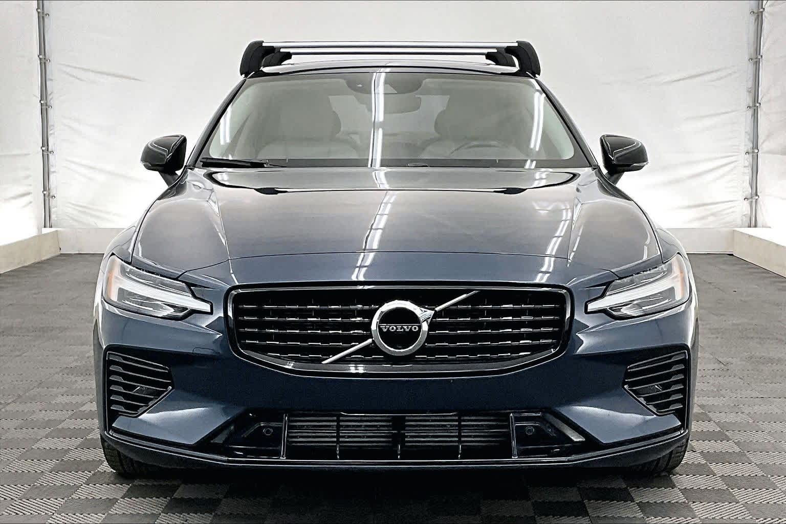 Thumbnail: 2022 Volvo S60 - 6