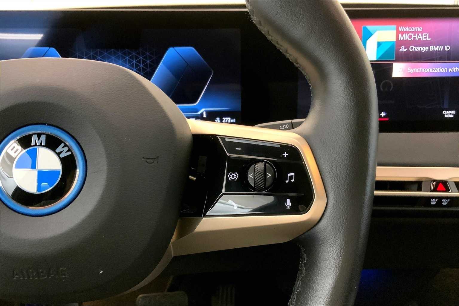 Thumbnail: 2023 BMW iX - 24