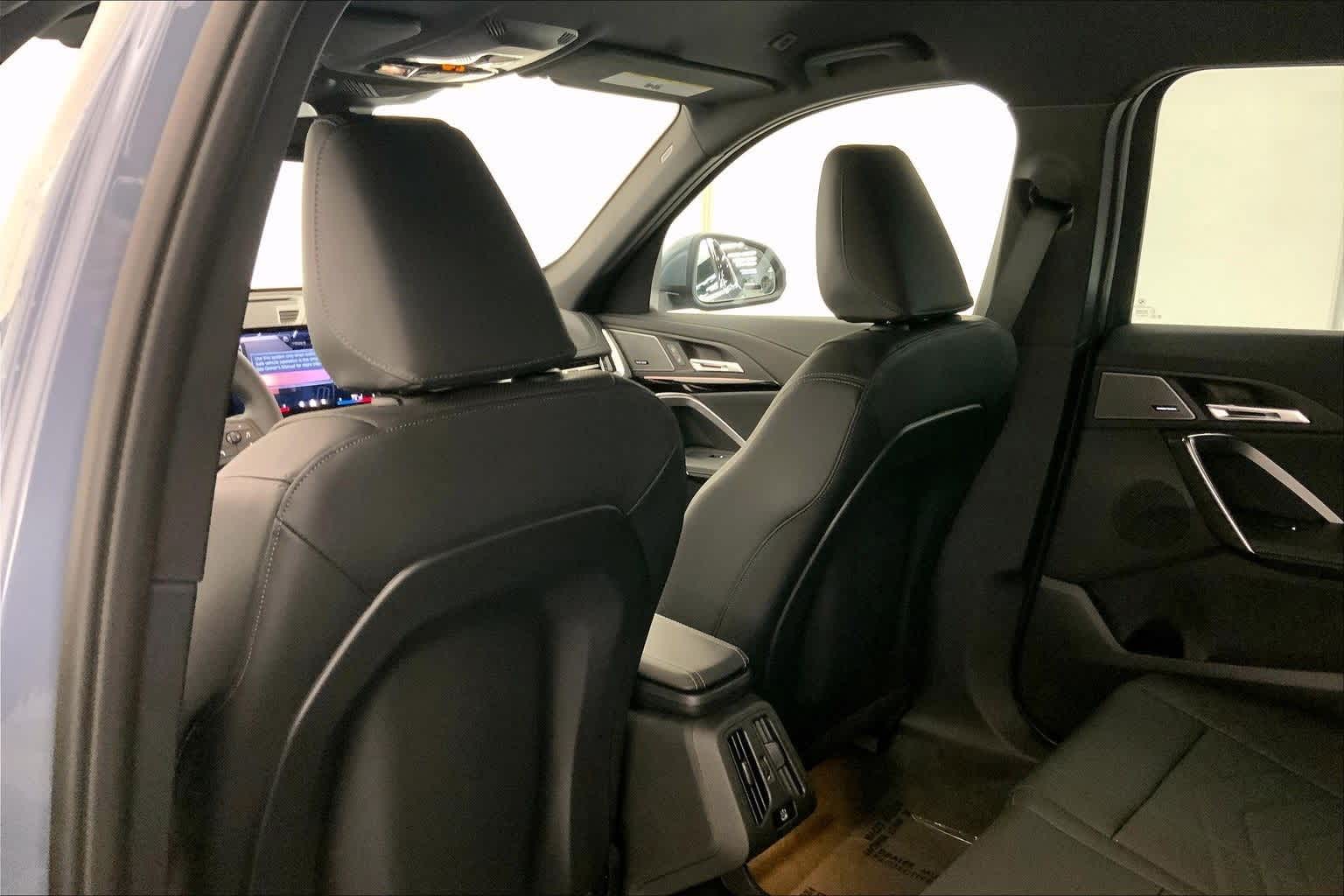 Thumbnail: 2026 BMW X1 - 12