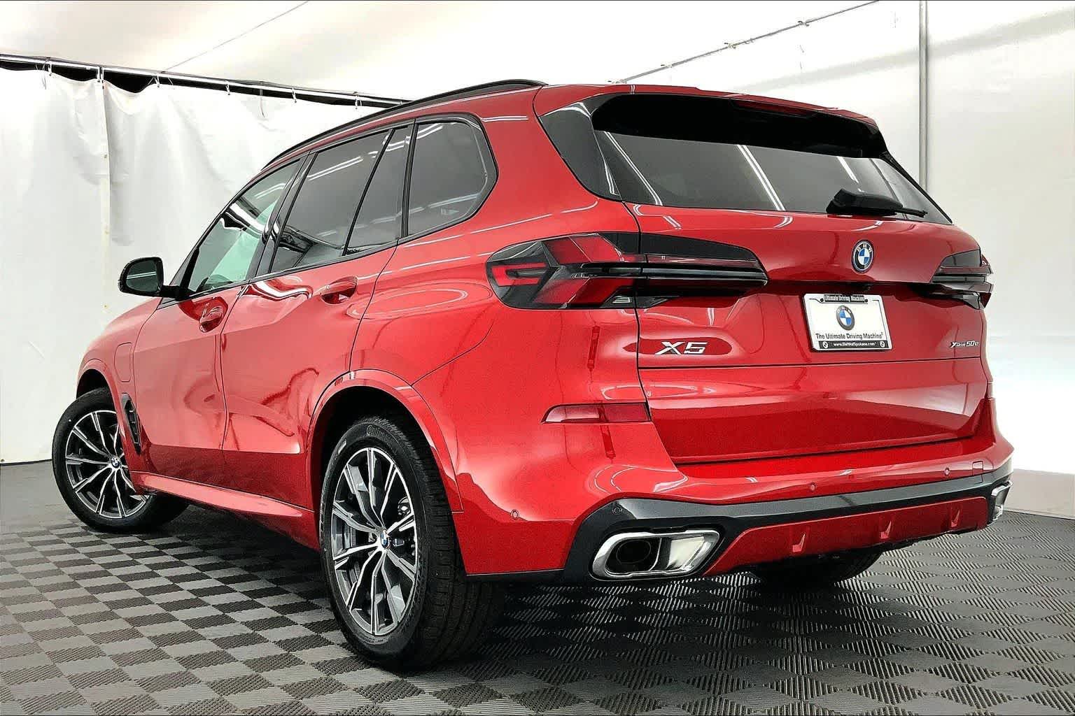 Thumbnail: 2026 BMW X5 - 4