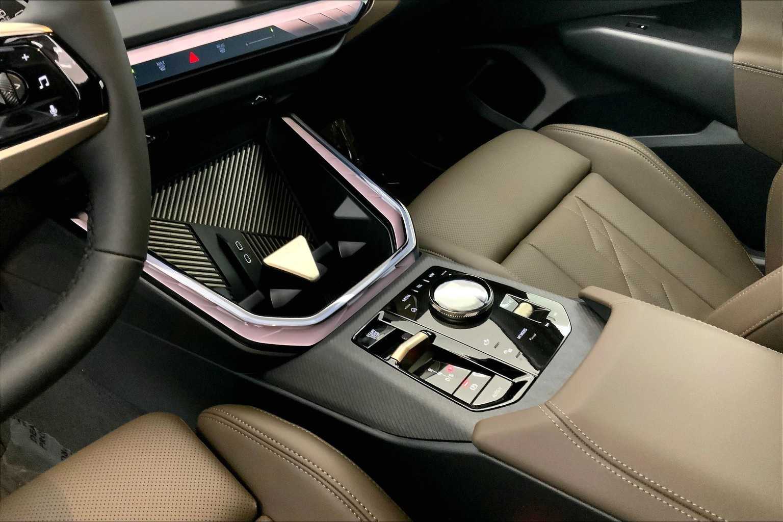 Thumbnail: 2025 BMW X3 - 17