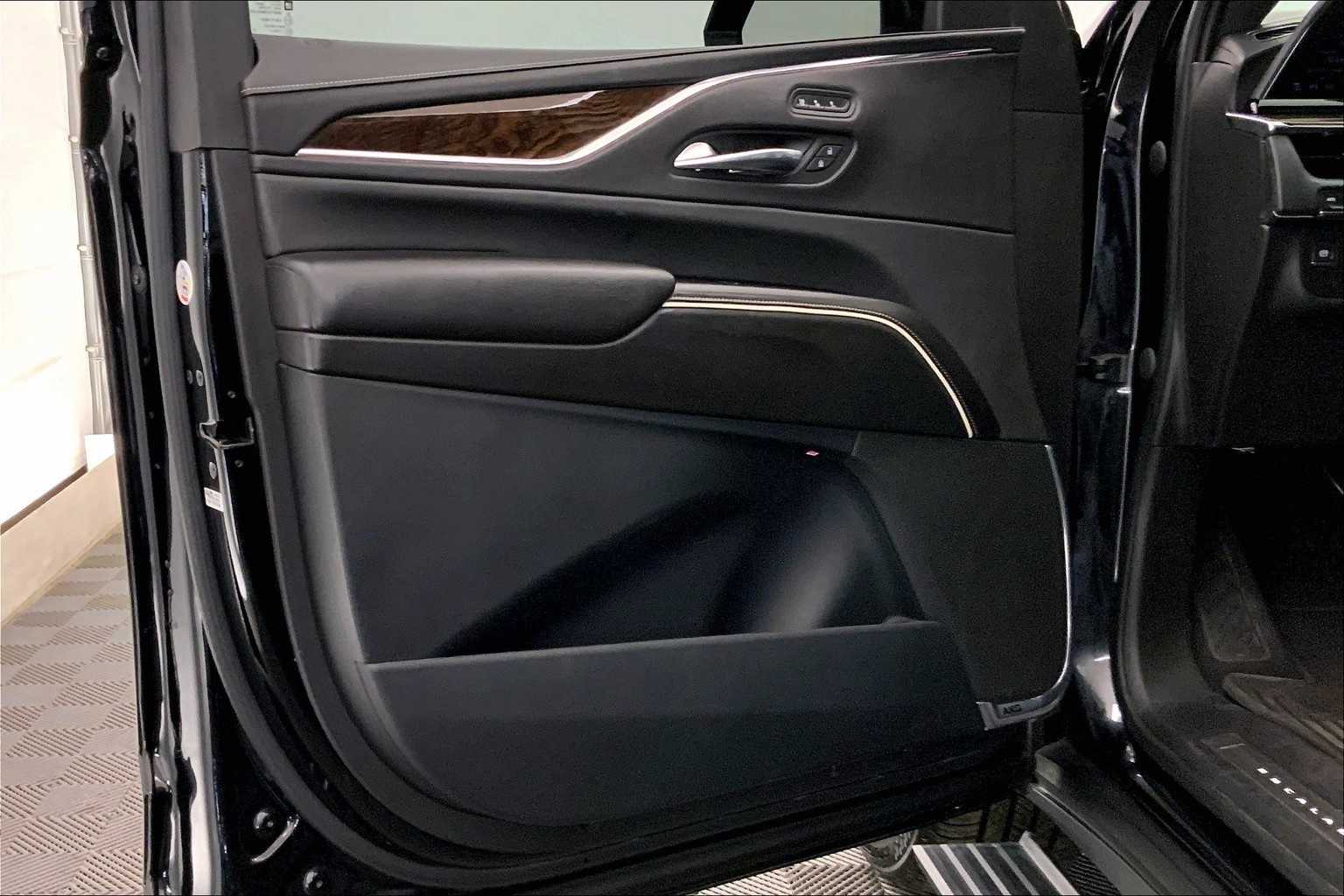 2021 Cadillac Escalade Sport Platinum 27
