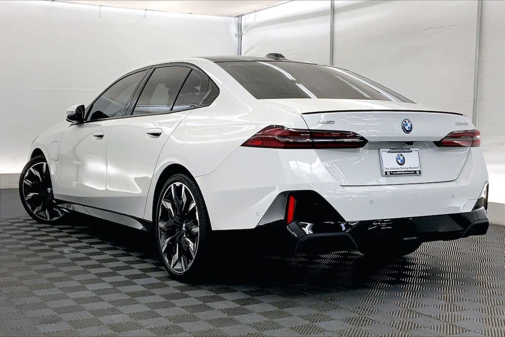 Used 2026 BMW 550e xDrive Sedan