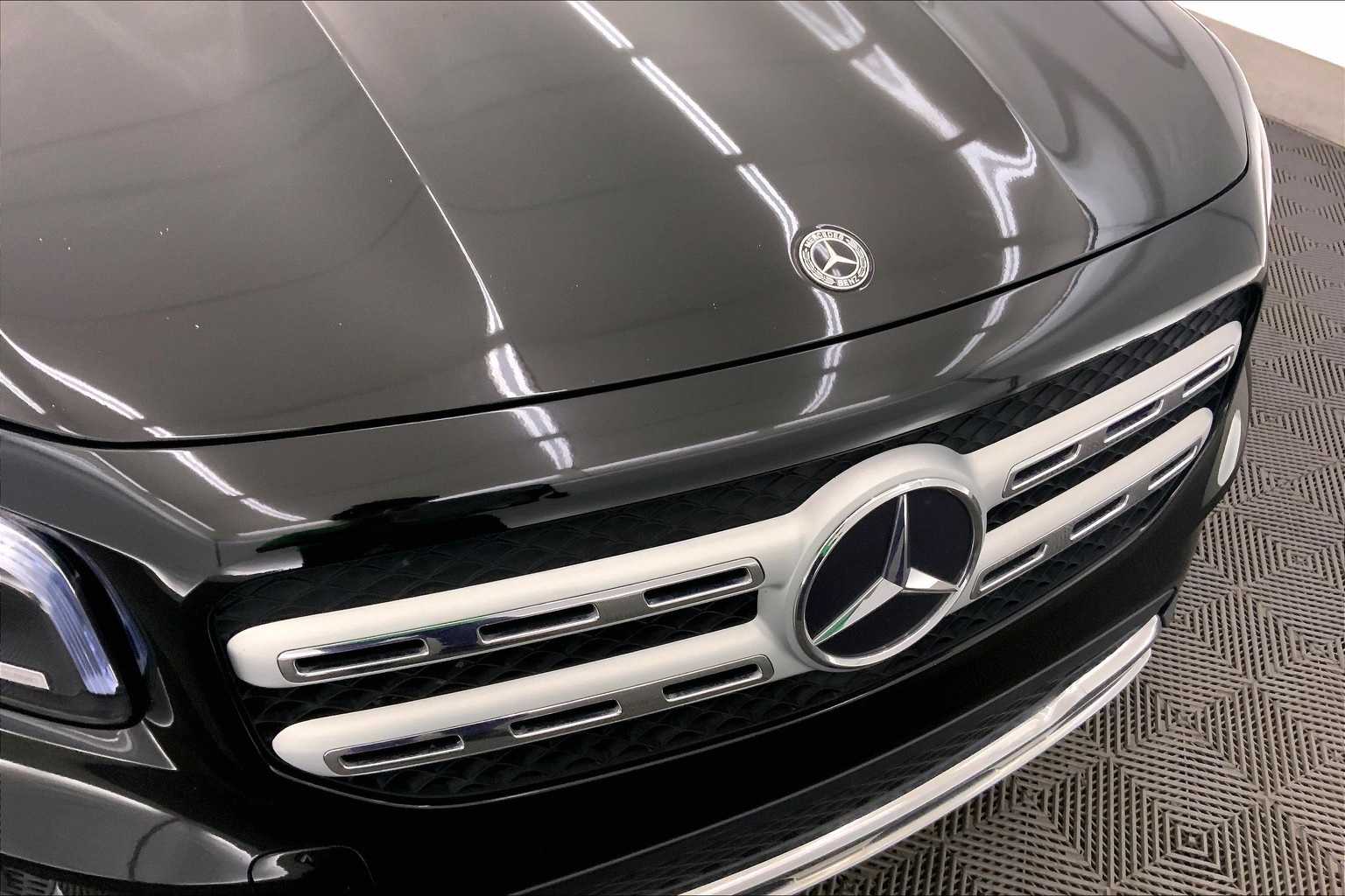 Thumbnail: 2022 Mercedes-Benz GLB - 33